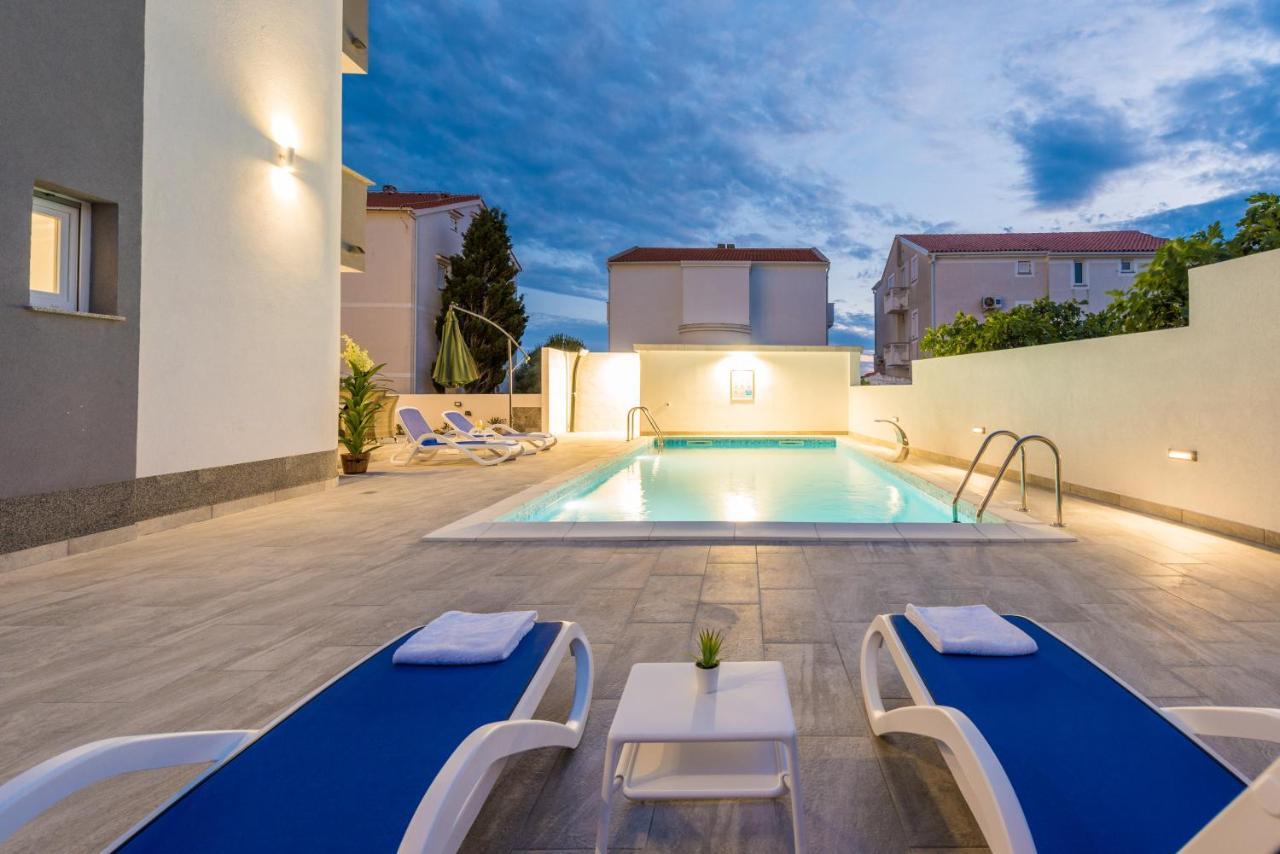 Villa Jana Luxury Apartments Novalja Buitenkant foto