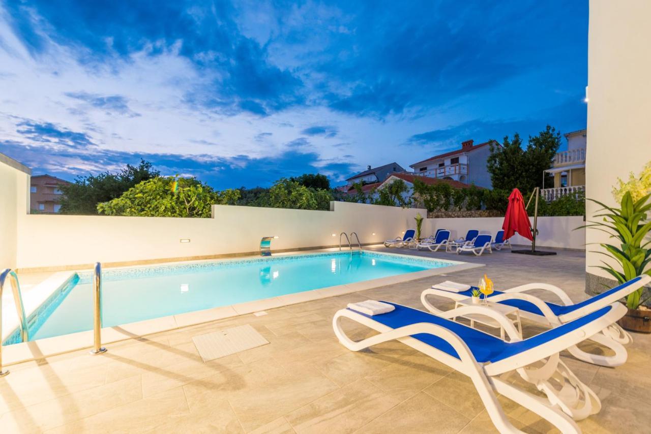 Villa Jana Luxury Apartments Novalja Buitenkant foto