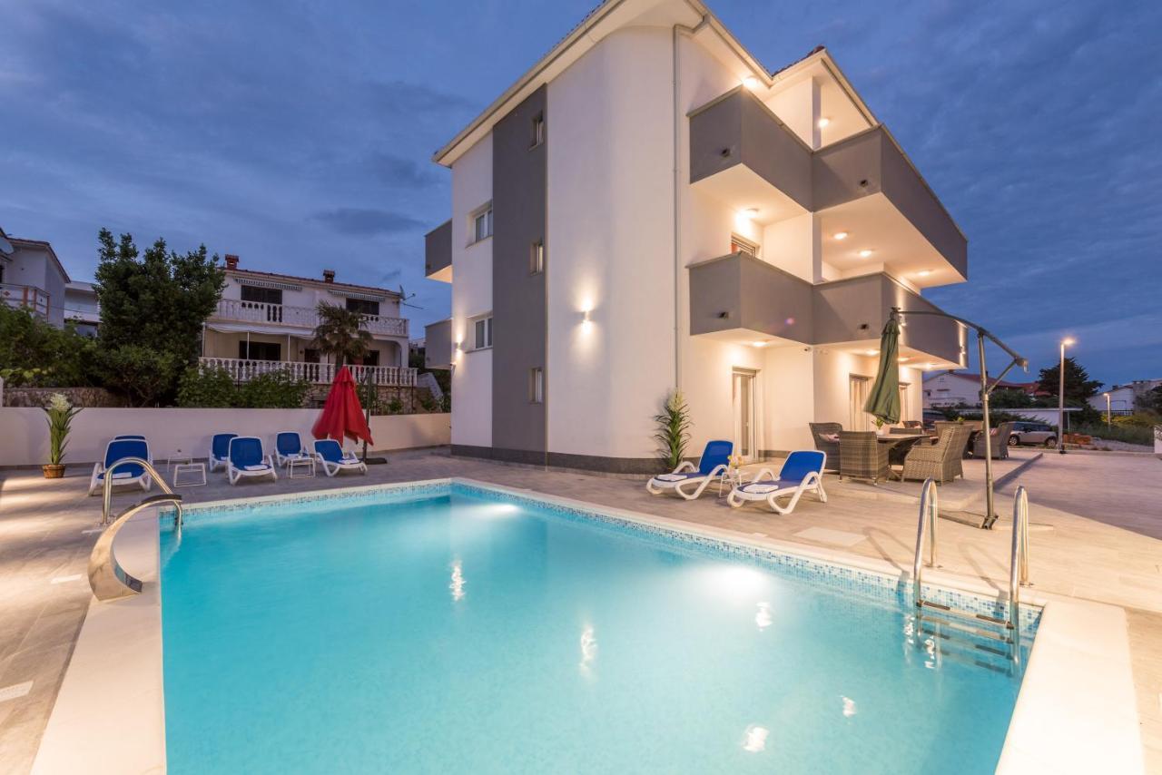 Villa Jana Luxury Apartments Novalja Buitenkant foto