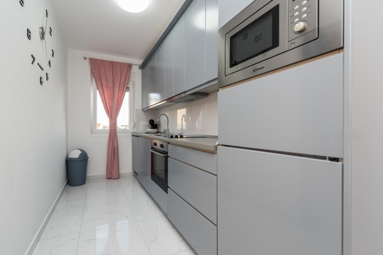 Villa Jana Luxury Apartments Novalja Buitenkant foto
