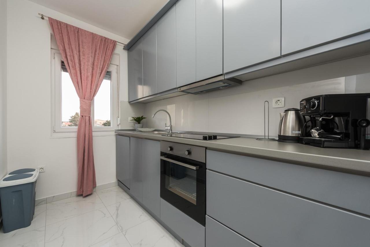 Villa Jana Luxury Apartments Novalja Buitenkant foto