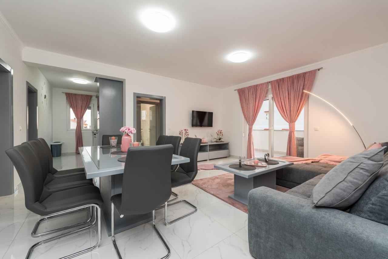 Villa Jana Luxury Apartments Novalja Buitenkant foto