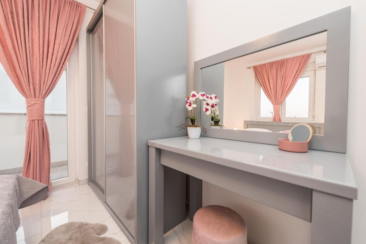 Villa Jana Luxury Apartments Novalja Buitenkant foto
